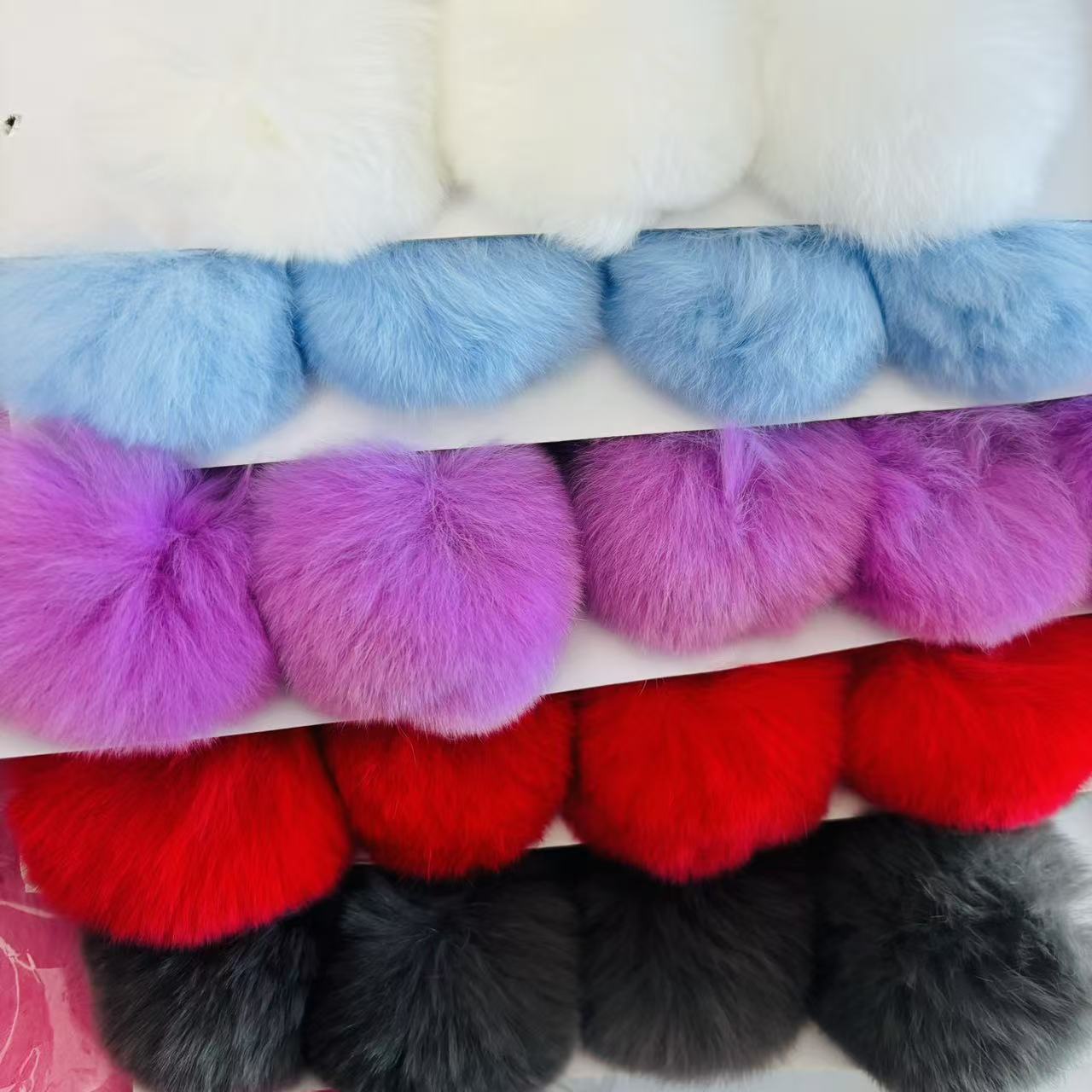 本物兎毛モフモフ＋紐ストラップ